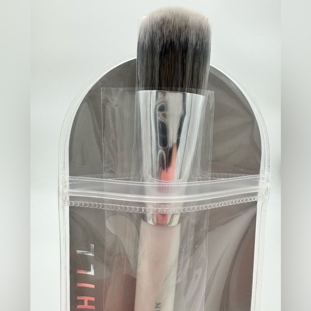 MORPHE x JACLYN HILL JH12 Undercover Lover Brush - Picture 4 of 4